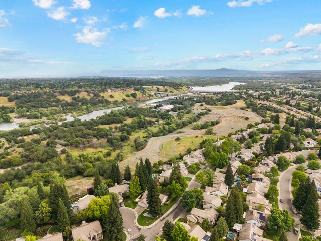 11858 Point Rock Way, Gold River, CA 95670