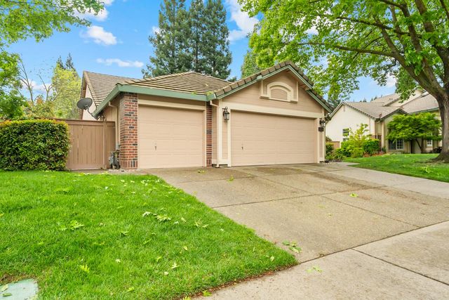 11858 Point Rock Way, Gold River, CA 95670