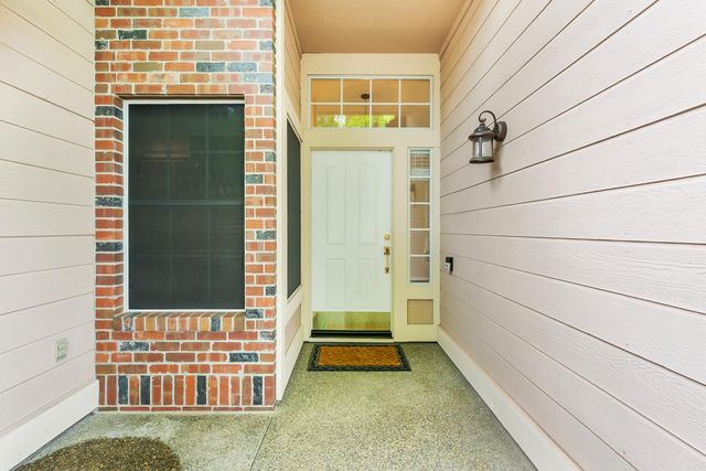 11858 Point Rock Way, Gold River, CA 95670