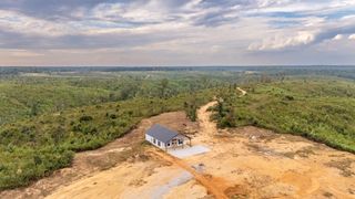 241 Springer Rd, Hohenwald, TN 38462