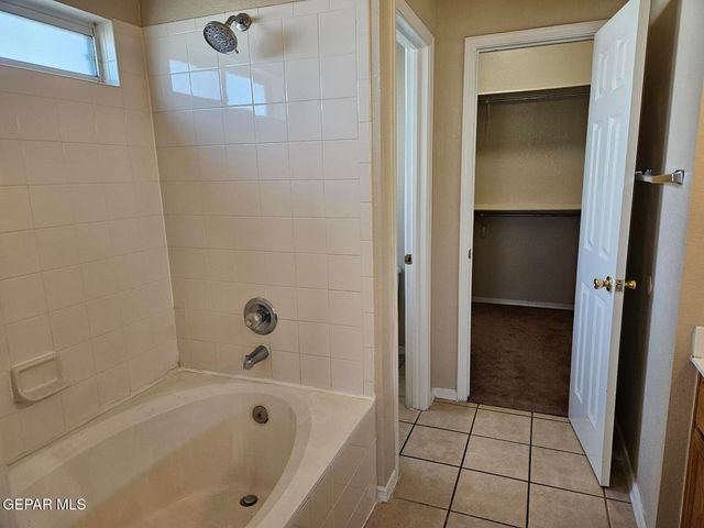 1725 SAINT MARK Avenue, El Paso, TX 79936