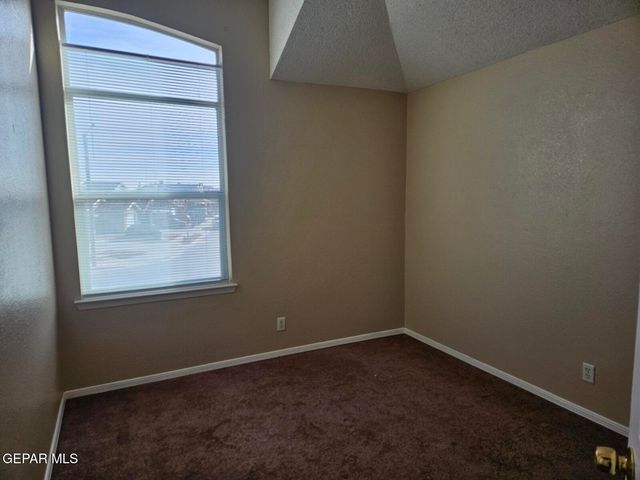 1725 SAINT MARK Avenue, El Paso, TX 79936