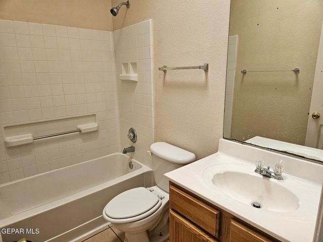 1725 SAINT MARK Avenue, El Paso, TX 79936