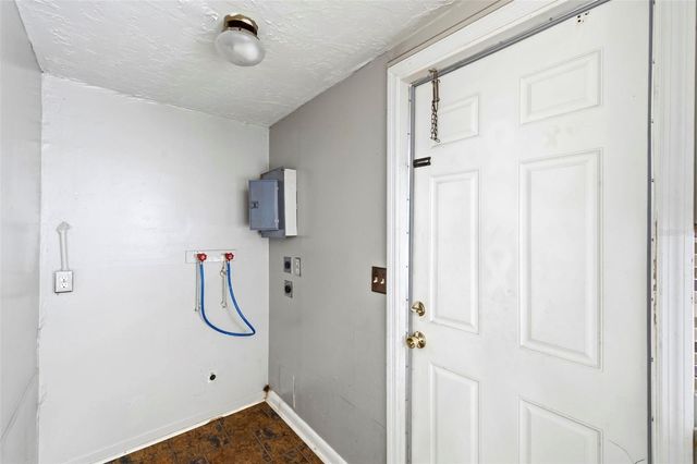 927 YALE STREET N, St Petersburg, FL 33713
