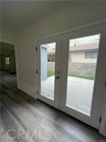 1440 N Allen Avenue, Pasadena, CA 91104