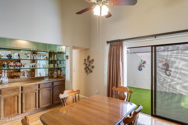 2505 E DENTON Lane, Phoenix, AZ 85016