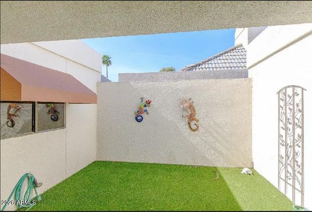 2505 E DENTON Lane, Phoenix, AZ 85016