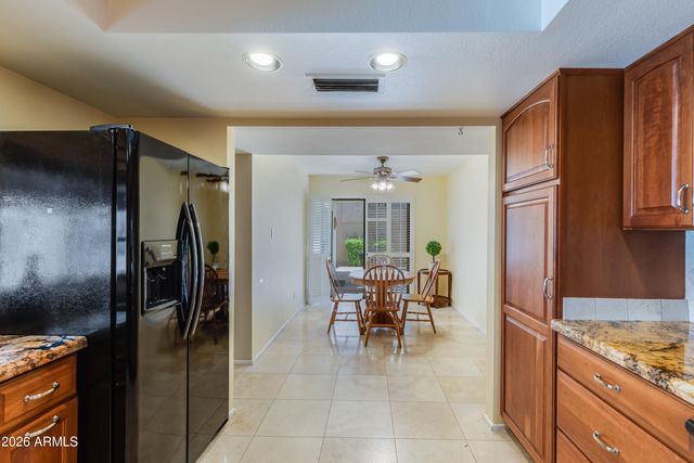 2505 E DENTON Lane, Phoenix, AZ 85016