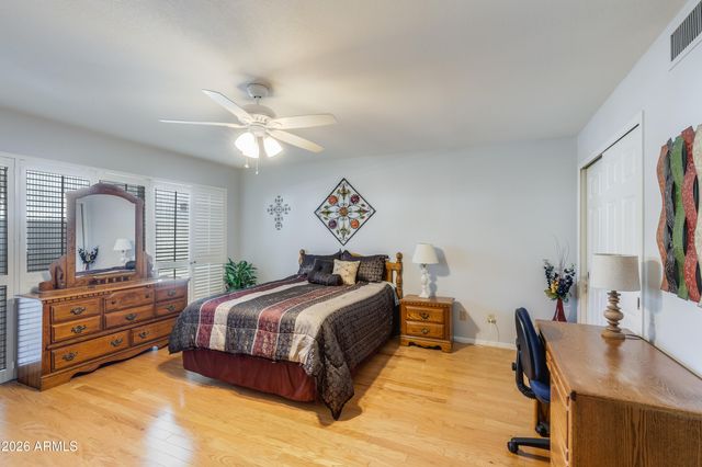 2505 E DENTON Lane, Phoenix, AZ 85016