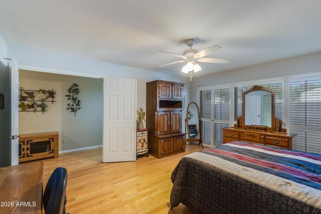 2505 E DENTON Lane, Phoenix, AZ 85016