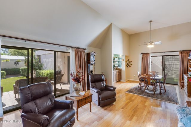 2505 E DENTON Lane, Phoenix, AZ 85016