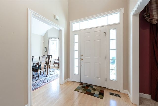20 Braeburn Ln 20, Ashland, MA 01721