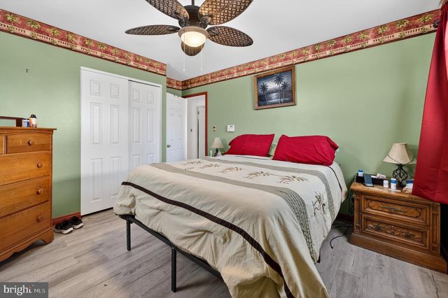 2039 BANGOR AVE, Lindenwold, NJ 08021