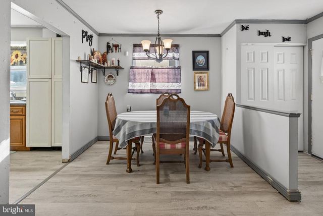 2039 BANGOR AVE, Lindenwold, NJ 08021