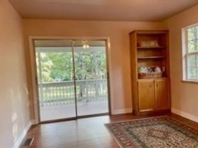 107 Los Peces Street, Gun Barrel City, TX 75156