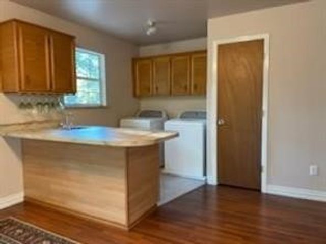 107 Los Peces Street, Gun Barrel City, TX 75156