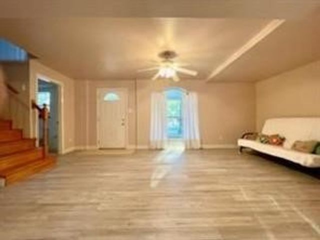 107 Los Peces Street, Gun Barrel City, TX 75156