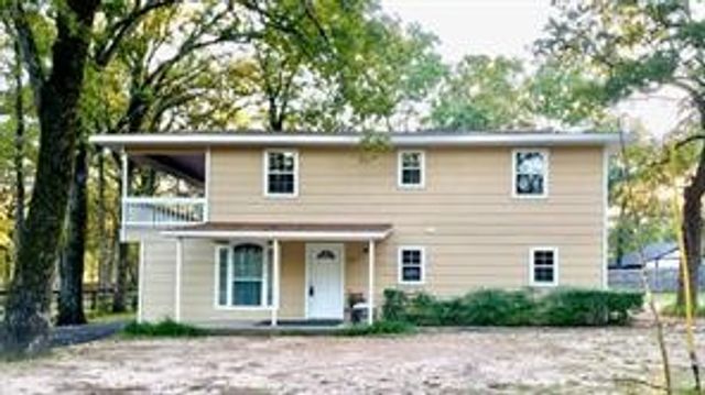 107 Los Peces Street, Gun Barrel City, TX 75156