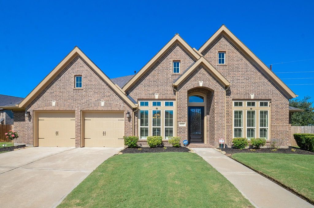 6715 Marbrook Saddle Court, Sugar Land, TX 77479
