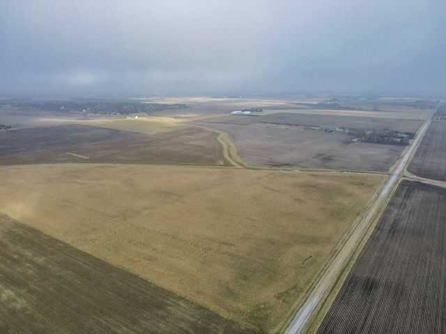 24700 S 12000 W Rd, Manhattan, IL 60442