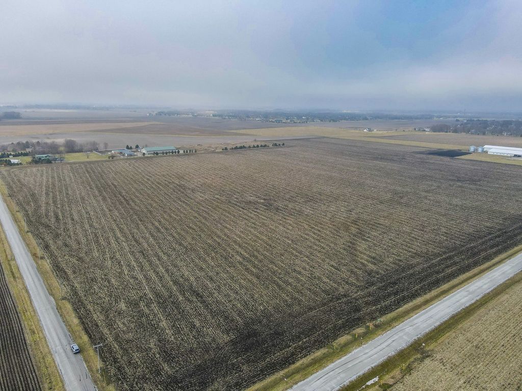 24700 S 12000 W Rd, Manhattan, IL 60442