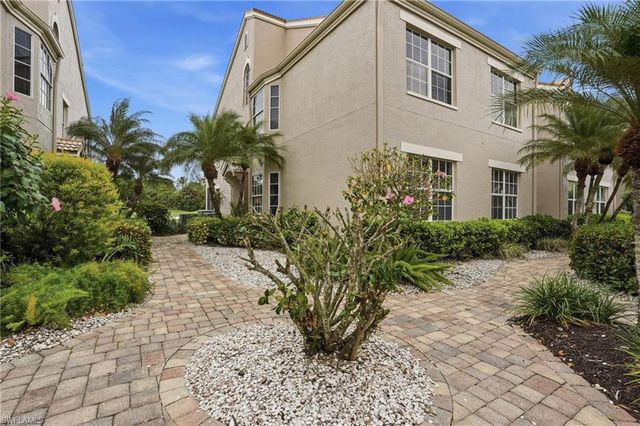 5685 Heron LN 301, Naples, FL 34110