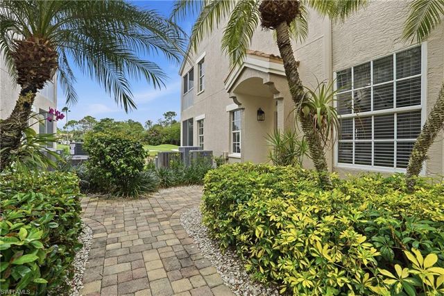 5685 Heron LN 301, Naples, FL 34110