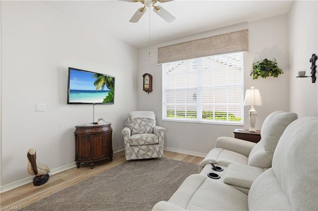 5685 Heron LN 301, Naples, FL 34110