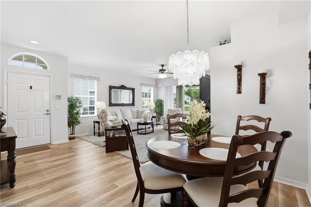 5685 Heron LN 301, Naples, FL 34110