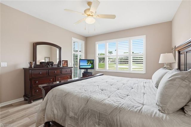 5685 Heron LN 301, Naples, FL 34110