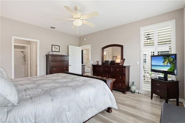 5685 Heron LN 301, Naples, FL 34110