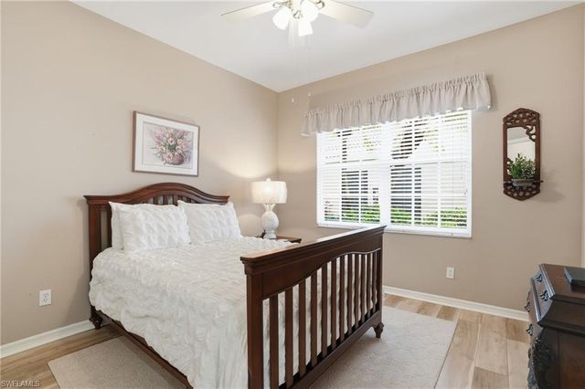 5685 Heron LN 301, Naples, FL 34110