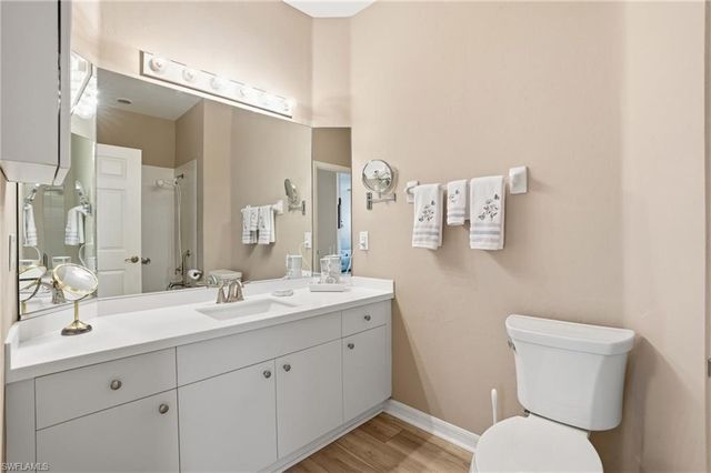 5685 Heron LN 301, Naples, FL 34110