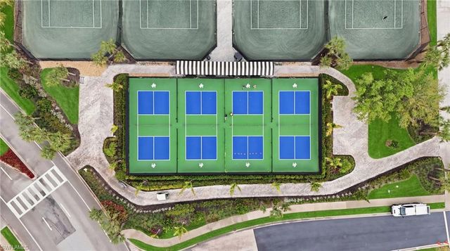 5685 Heron LN 301, Naples, FL 34110