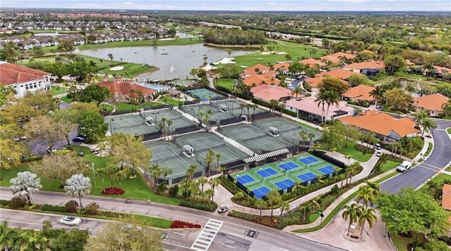 5685 Heron LN 301, Naples, FL 34110