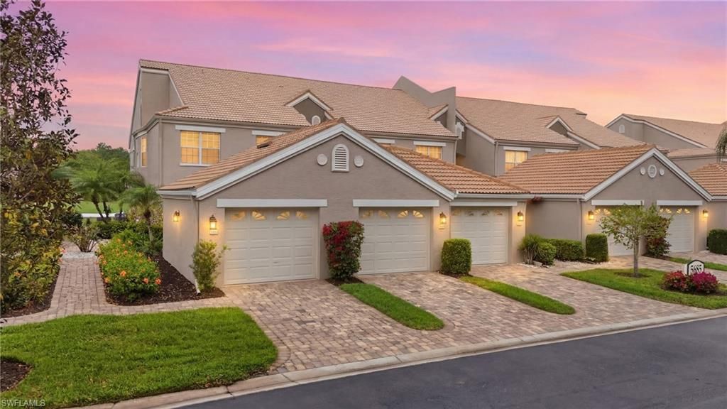 5685 Heron LN 301, Naples, FL 34110