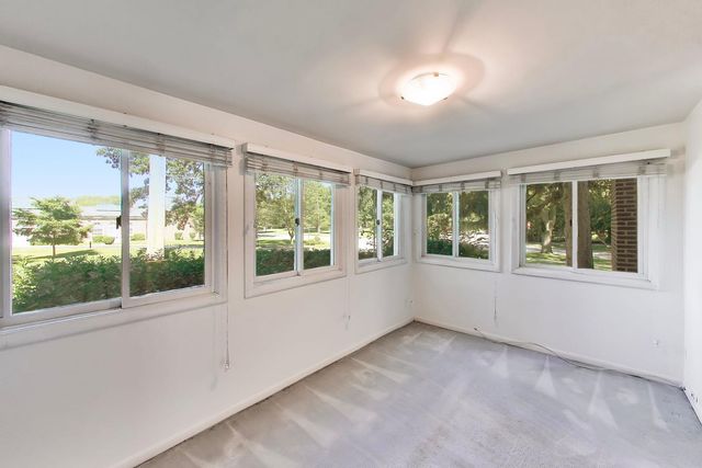 1110 Elm Street, Winnetka, IL 60093