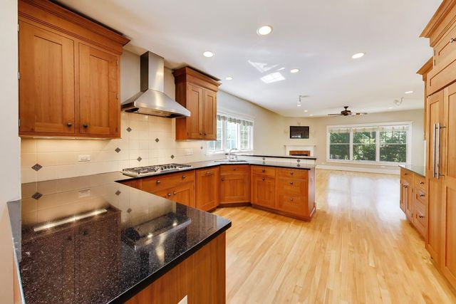 1110 Elm Street, Winnetka, IL 60093