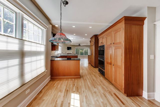 1110 Elm Street, Winnetka, IL 60093