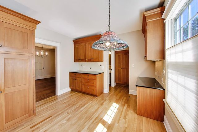 1110 Elm Street, Winnetka, IL 60093