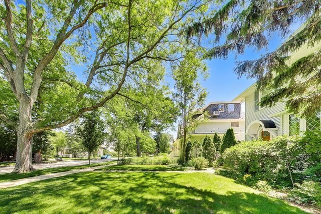 1110 Elm Street, Winnetka, IL 60093