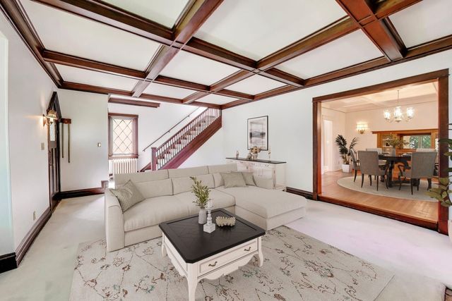 1110 Elm Street, Winnetka, IL 60093