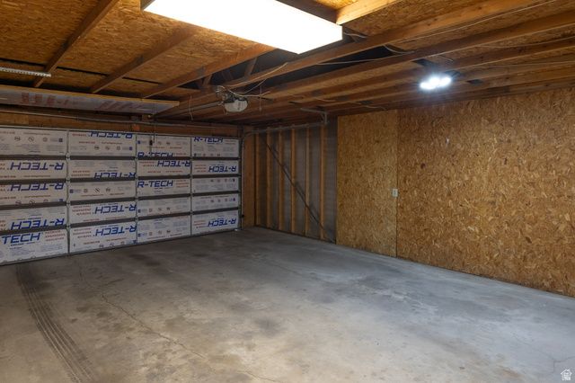 2000 W STONE CREEK DR, West Valley City, UT 84119