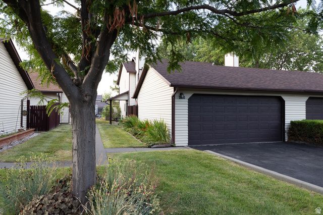 2000 W STONE CREEK DR, West Valley City, UT 84119
