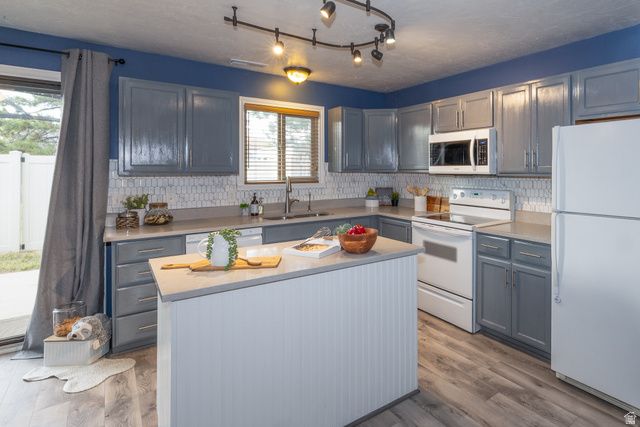 2000 W STONE CREEK DR, West Valley City, UT 84119