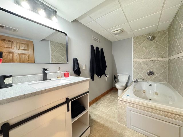 100 Canterbury Court, Waunakee, WI 53597