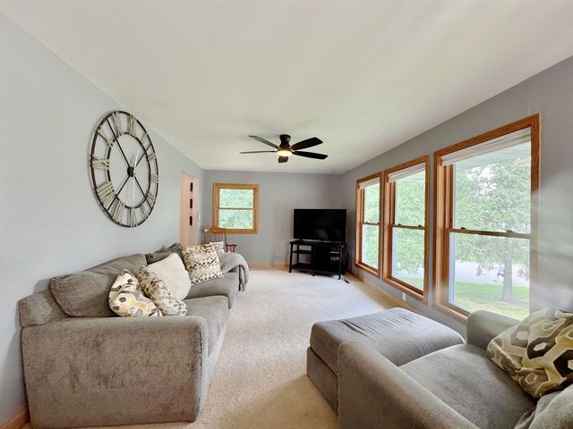 100 Canterbury Court, Waunakee, WI 53597