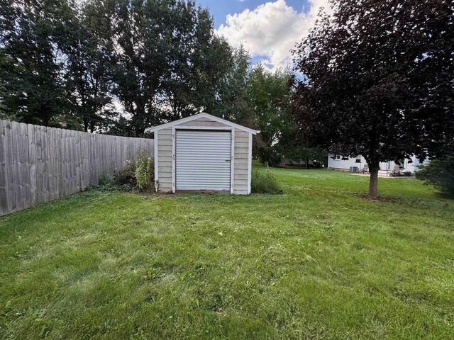 100 Canterbury Court, Waunakee, WI 53597