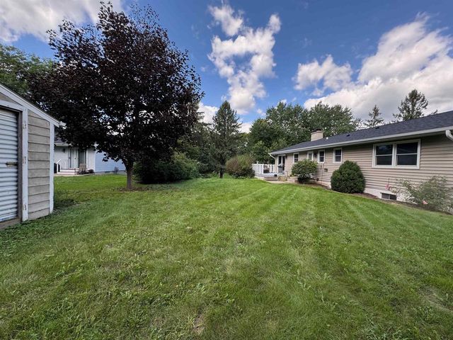 100 Canterbury Court, Waunakee, WI 53597