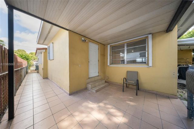 3330 SW 2nd St, Miami, FL 33135